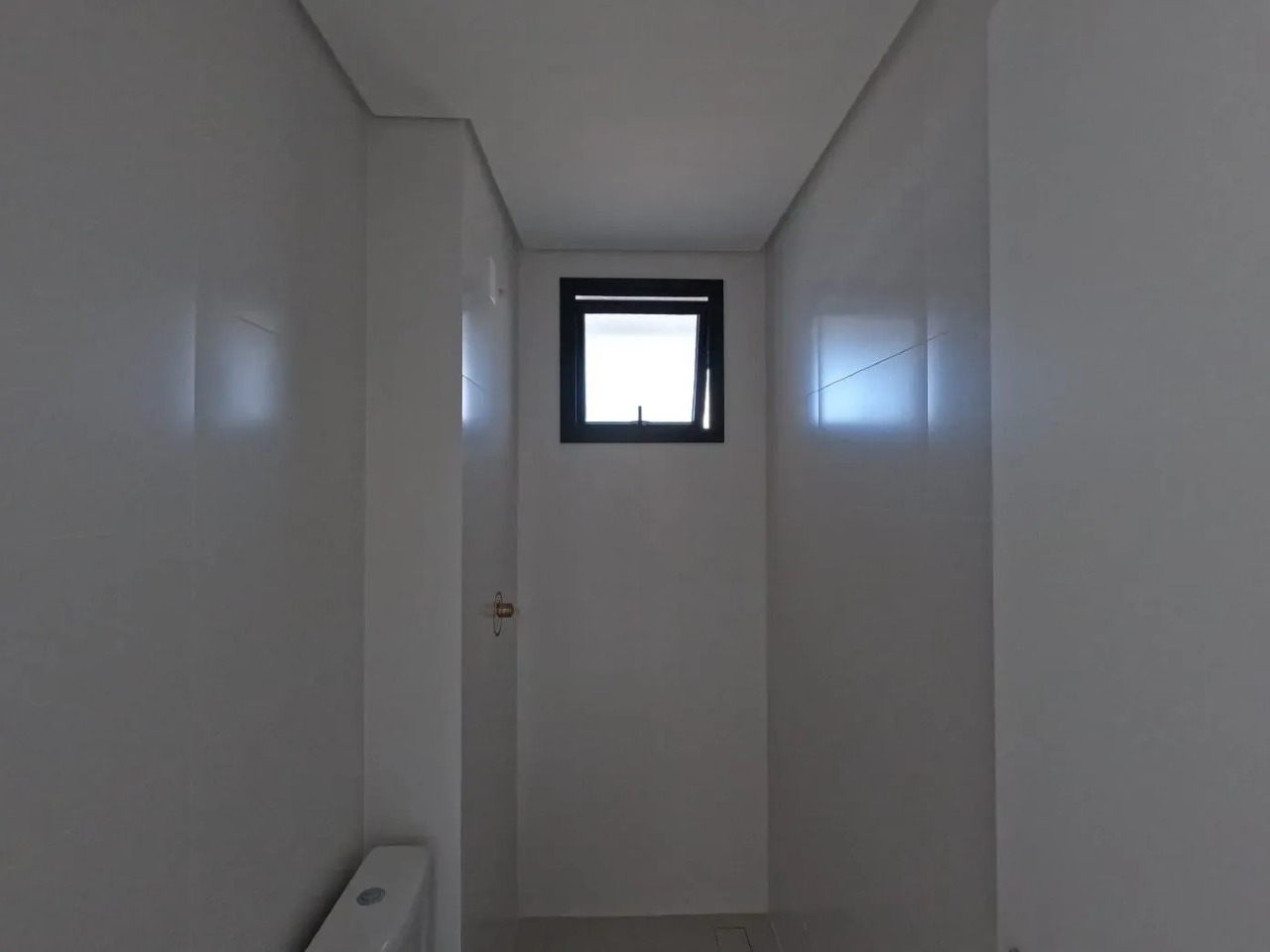 Apartamento 2 Quartos com Suíte, Vista Mar – Praia Brava, Itajaí (70m², 2 Vagas) - Foto 9 de 14