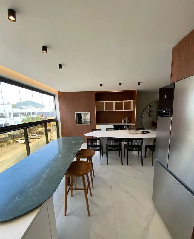 Apartamento 3 suítes com vista ao mar na Praia Brava, Itajaí – 2 vagas, mobiliado - Foto 9 de 15