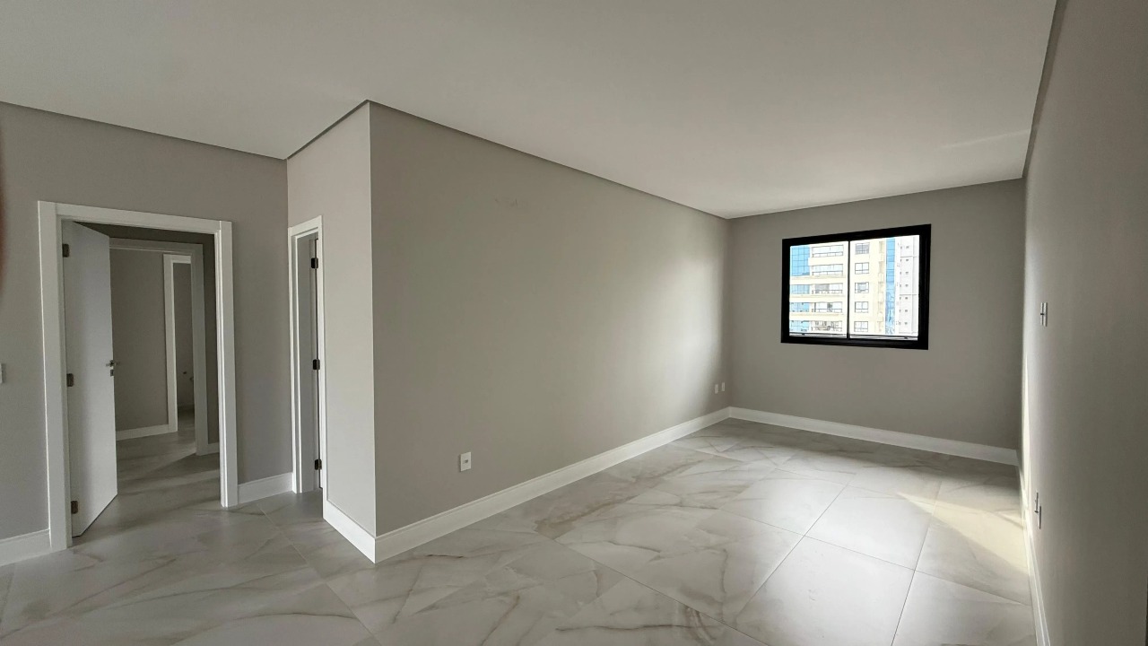 Apartamento 3 suítes com 122 m² em Balneário Camboriú (Centro) - Foto 9 de 29