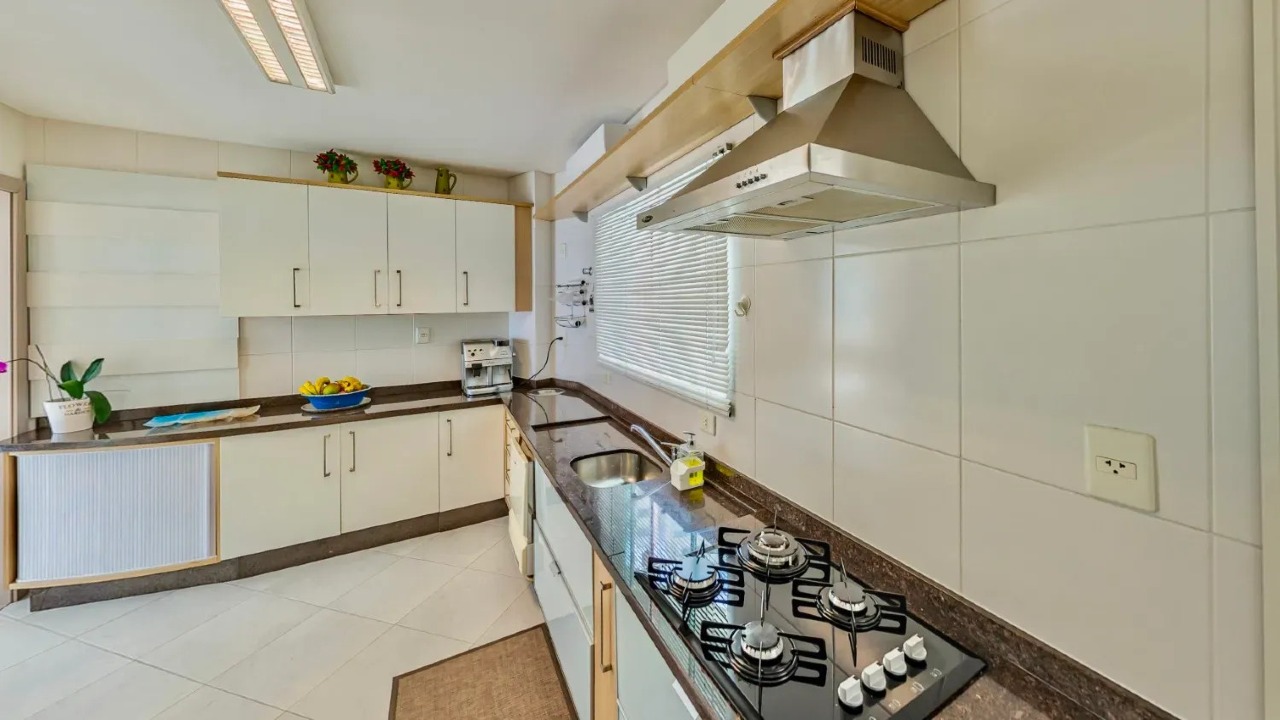 Apartamento 3 suítes mobiliado com 161 m² no Centro, Balneário Camboriú - Foto 13 de 27