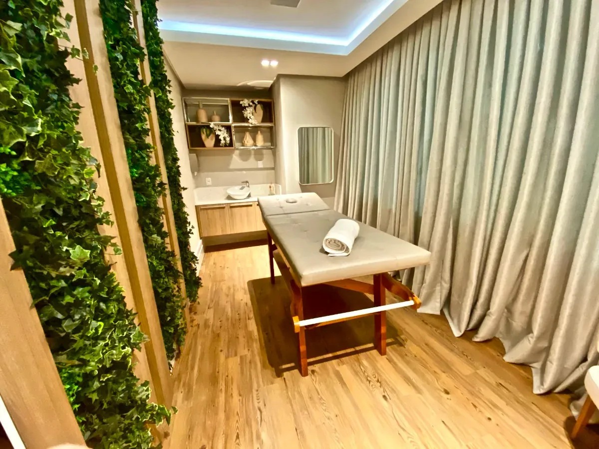 Apartamento residencial de alto padrão com 4 suítes, 5 vagas e 291,29 m² – Balneário Camboriú (Centro) - Foto 23 de 29