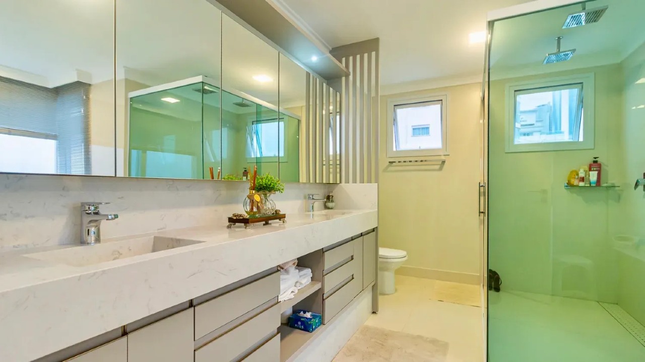 Apartamento residencial de alto padrão com 4 suítes, 5 vagas e 291,29 m² – Balneário Camboriú (Centro) - Foto 14 de 29