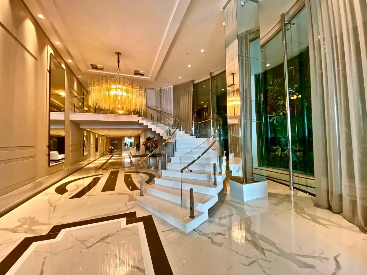 Apartamento residencial de alto padrão com 4 suítes, 5 vagas e 291,29 m² – Balneário Camboriú (Centro) - Foto 28 de 29