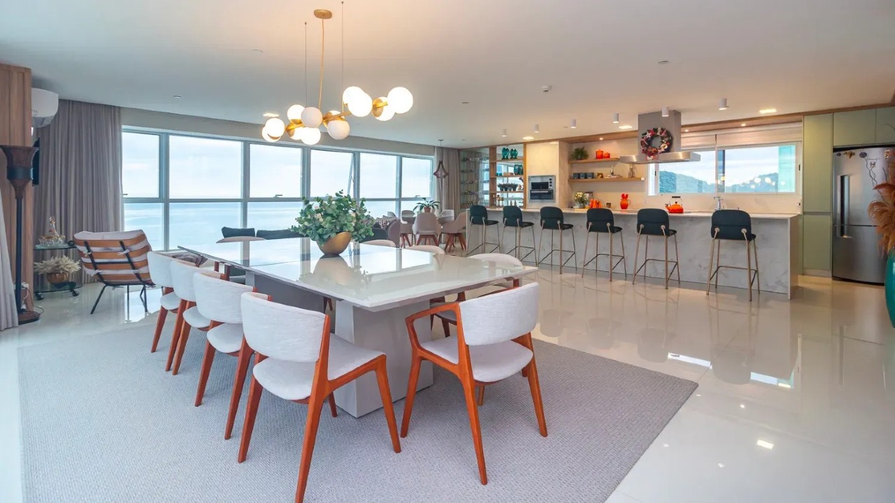 Apartamento residencial de alto padrão com 4 suítes, 5 vagas e 291,29 m² – Balneário Camboriú (Centro) - Foto 3 de 29