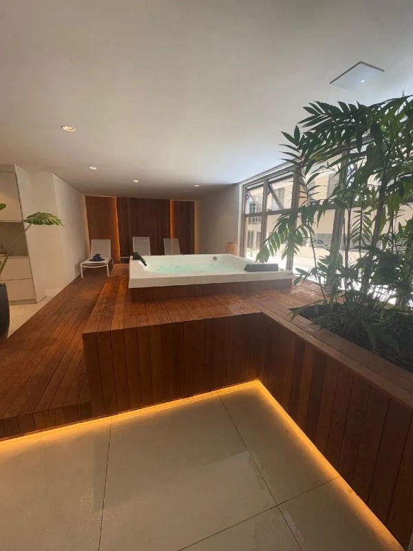 Apartamento 3 suítes, 2 vagas, Praia Brava de Itajaí - Foto 11 de 13