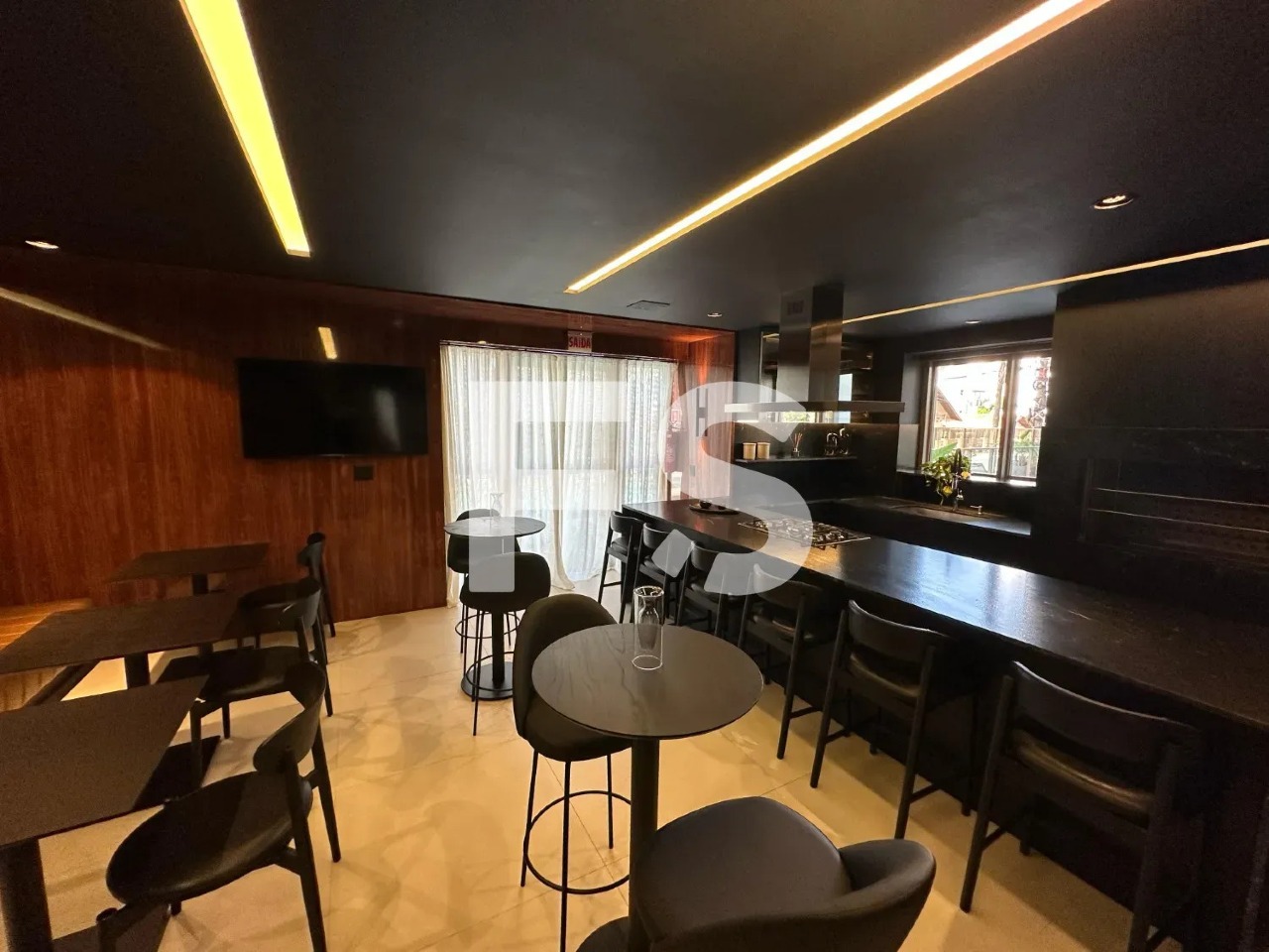 Apartamento 3 suítes, 2 vagas, Praia Brava de Itajaí - Foto 15 de 19
