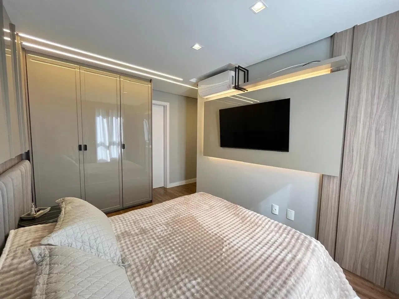 Apartamento 3 Quartos com 2 Vagas na Praia Brava de Itajaí - Foto 13 de 19
