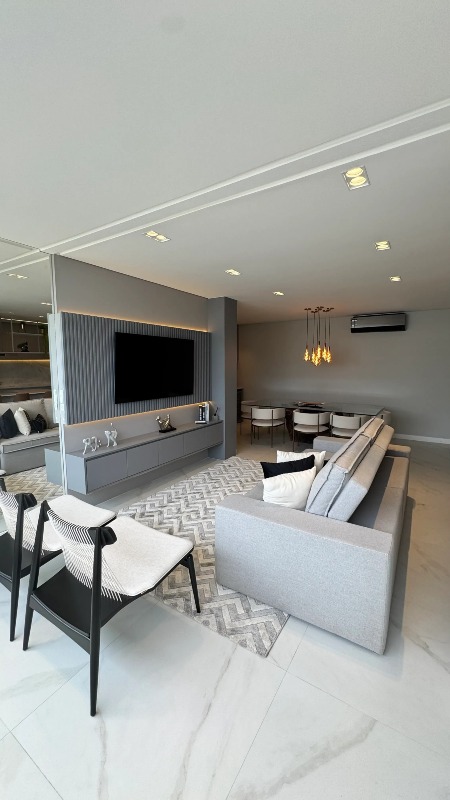 Apartamento 2 dormitórios com suíte, vista mar, 2 vagas — Praia Brava, Itajaí - Foto 3 de 11