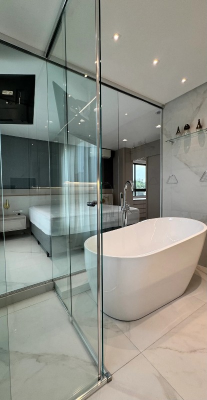 Apartamento 2 dormitórios com suíte, vista mar, 2 vagas — Praia Brava, Itajaí - Foto 9 de 11