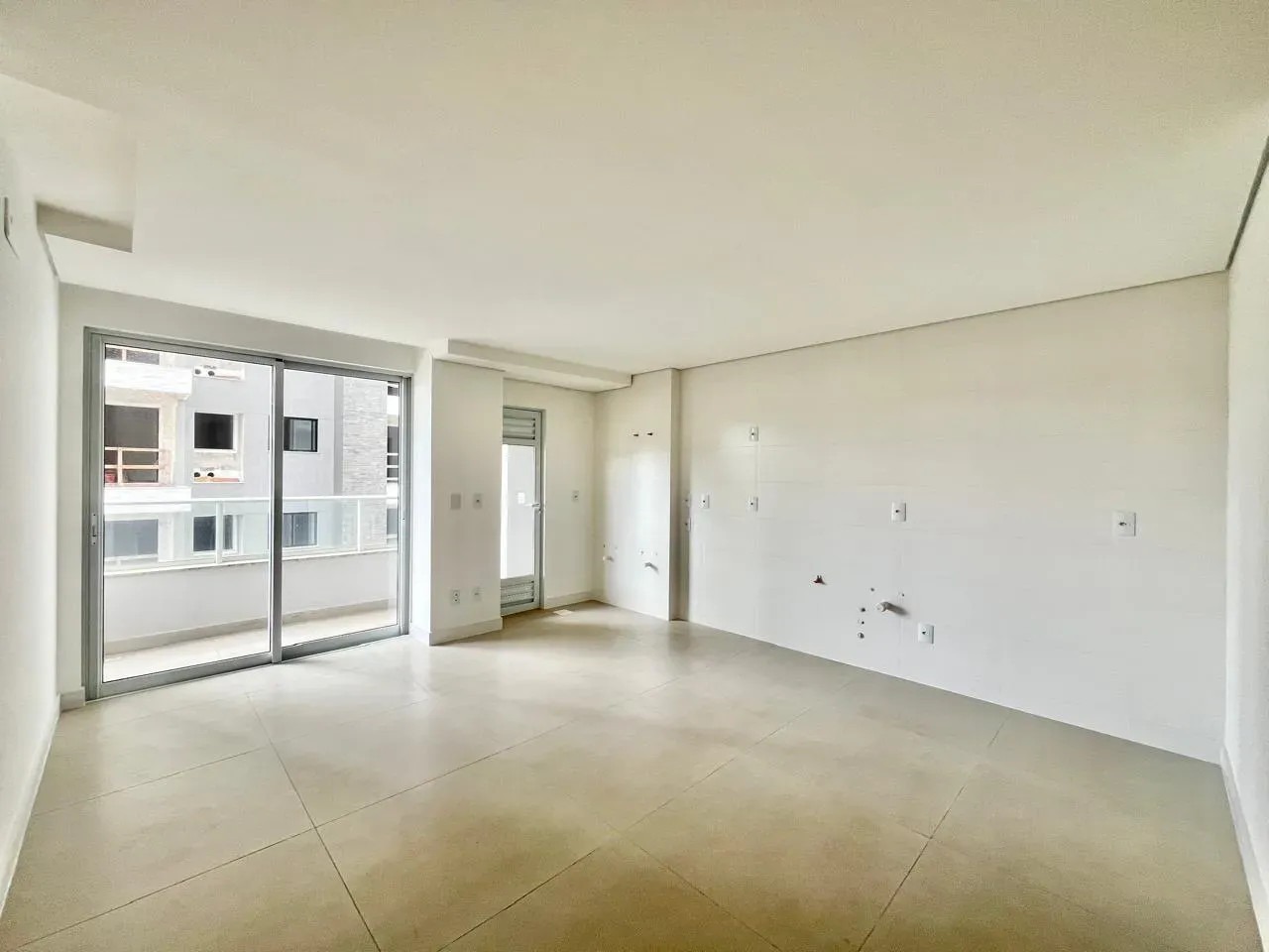 Apartamento 2 Quartos com 1 Suíte em Praia Brava, Itajaí - Foto 3 de 30