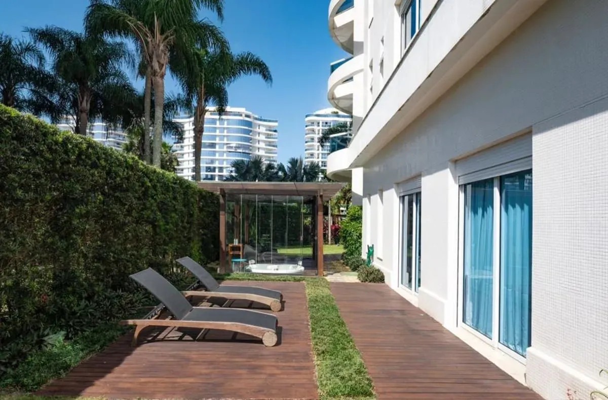 Apartamento Residencial 3 Suítes com 3 Vagas na Praia Brava, Itajaí – Financiamento Sim - Foto 2 de 30