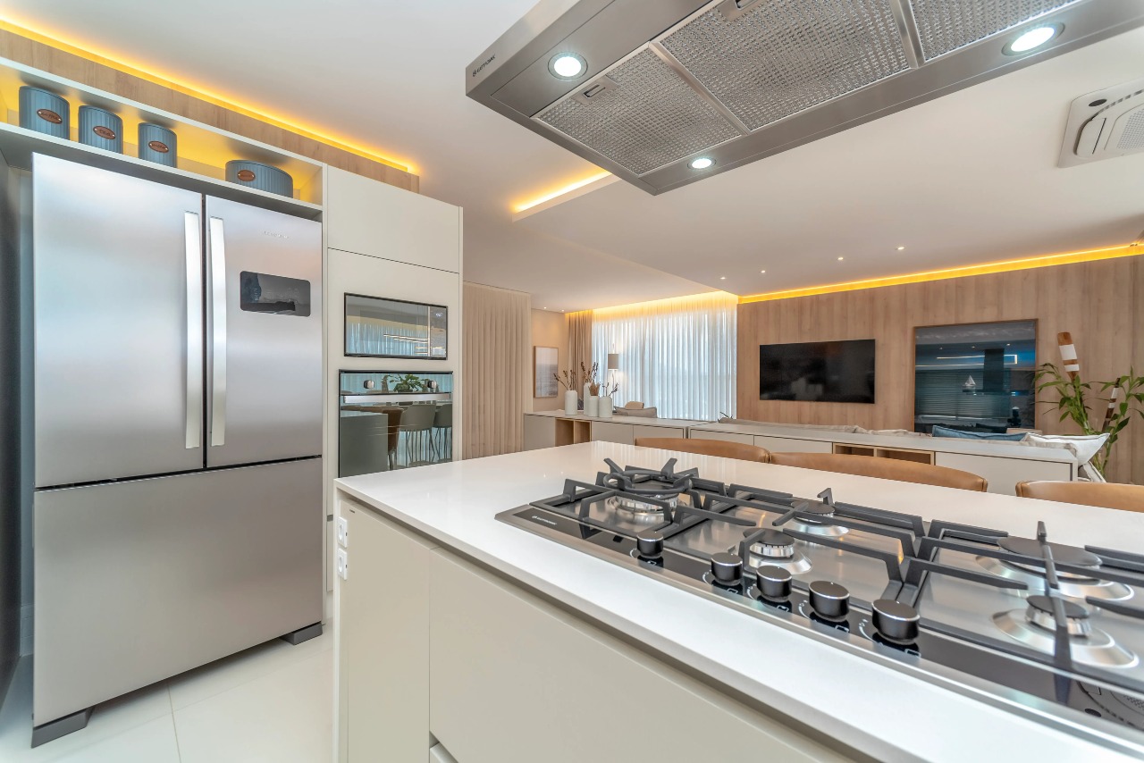 Apartamento residencial com 4 suítes, 4 vagas e vista mar | Balneário Camboriú – Centro - Foto 9 de 30