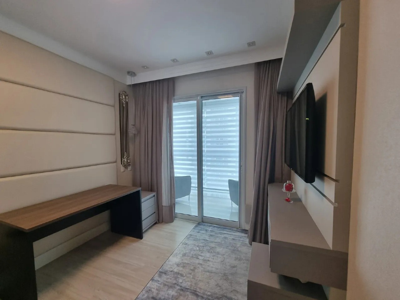 Apartamento 3 suítes no Centro de Balneário Camboriú — 2 vagas, mobiliado, lazer completo - Foto 18 de 30