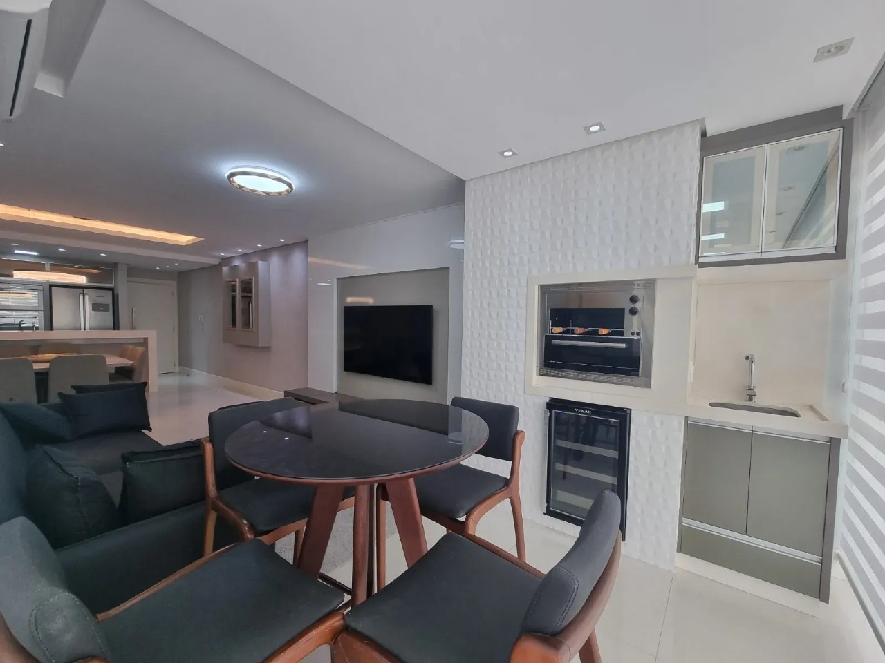 Apartamento 3 suítes no Centro de Balneário Camboriú — 2 vagas, mobiliado, lazer completo - Foto 5 de 30