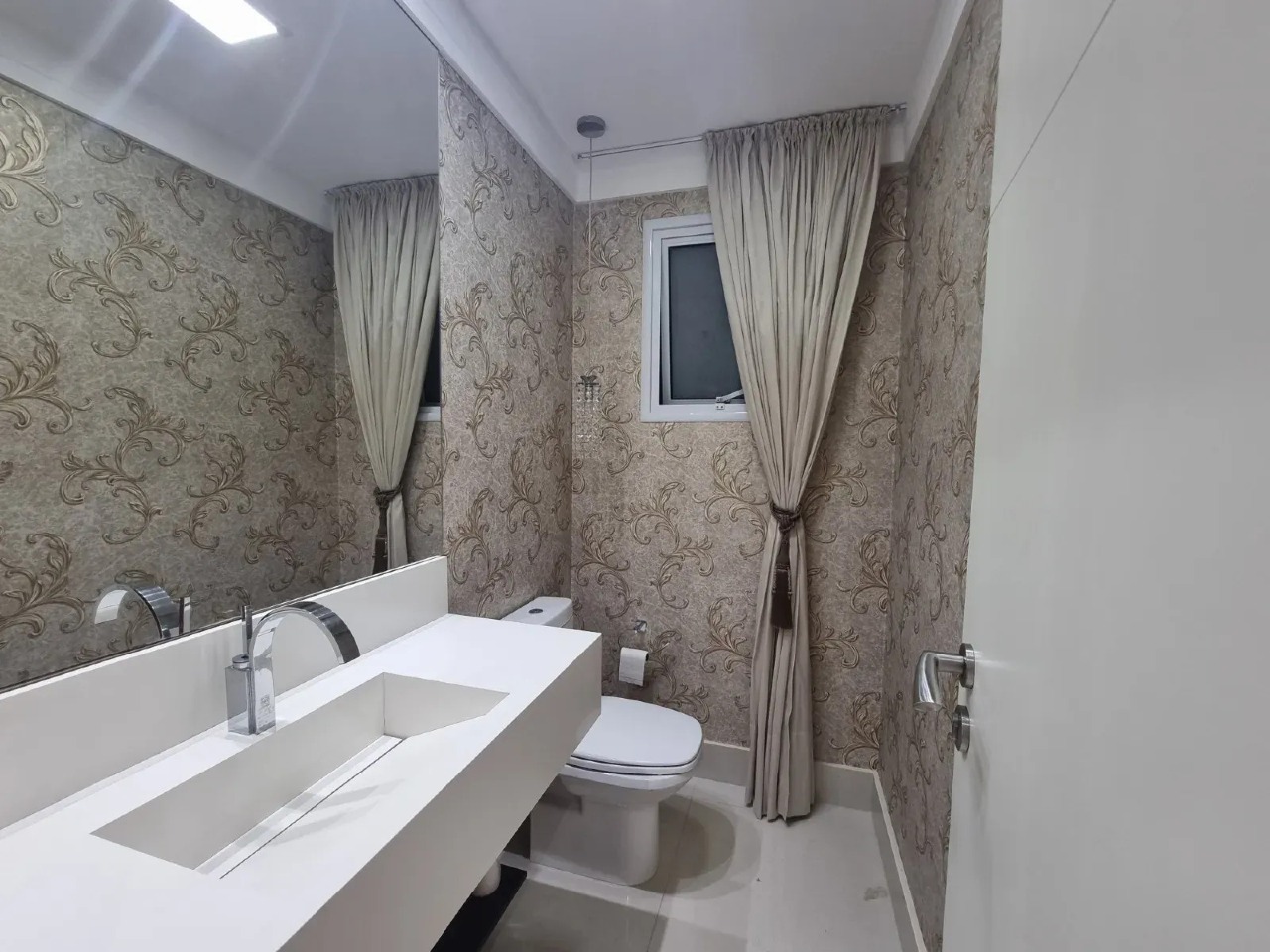 Apartamento 3 suítes no Centro de Balneário Camboriú — 2 vagas, mobiliado, lazer completo - Foto 26 de 30