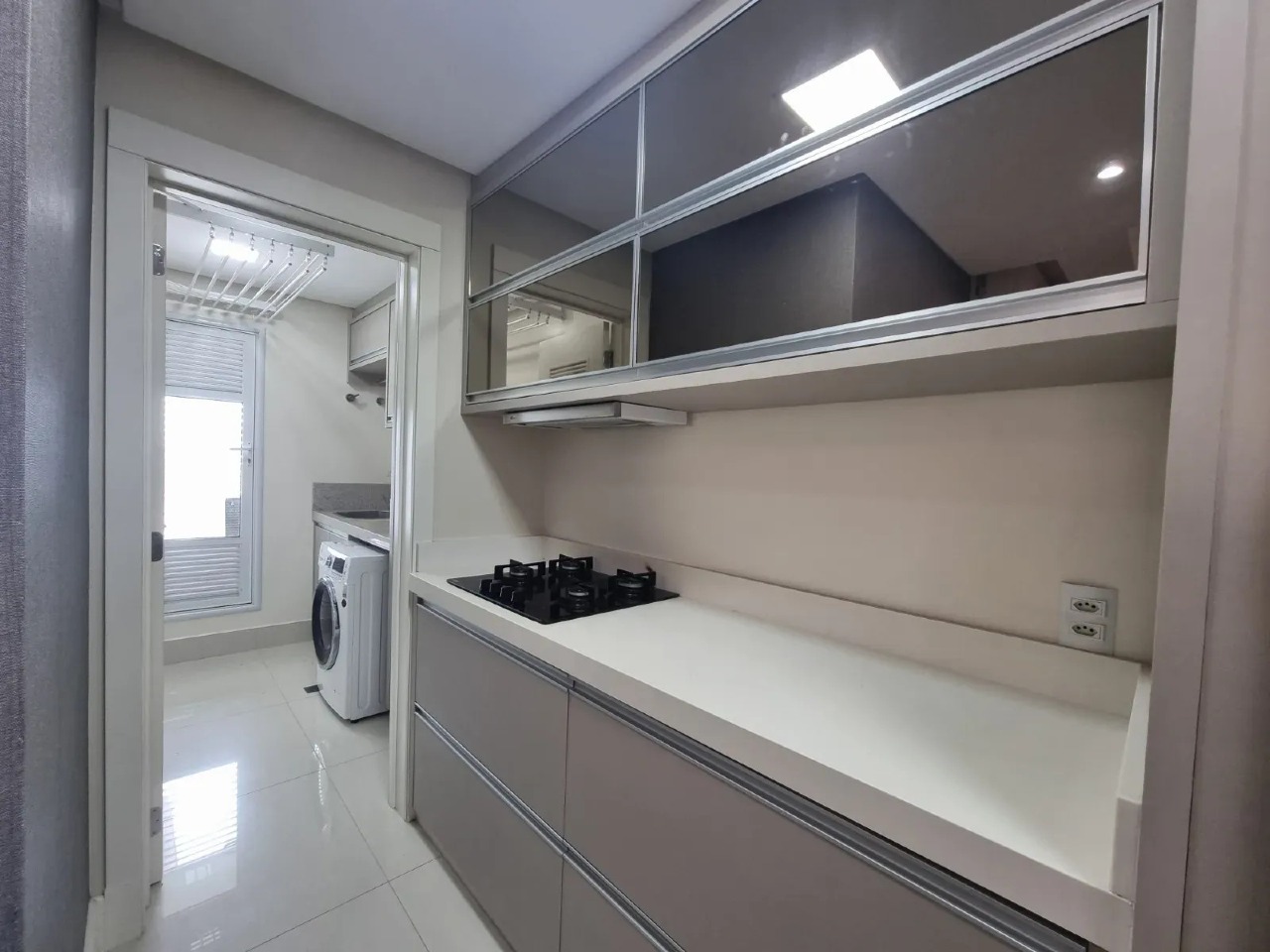 Apartamento 3 suítes no Centro de Balneário Camboriú — 2 vagas, mobiliado, lazer completo - Foto 10 de 30