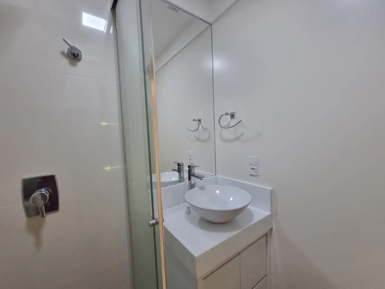 Apartamento 3 suítes no Centro de Balneário Camboriú — 2 vagas, mobiliado, lazer completo - Foto 30 de 30