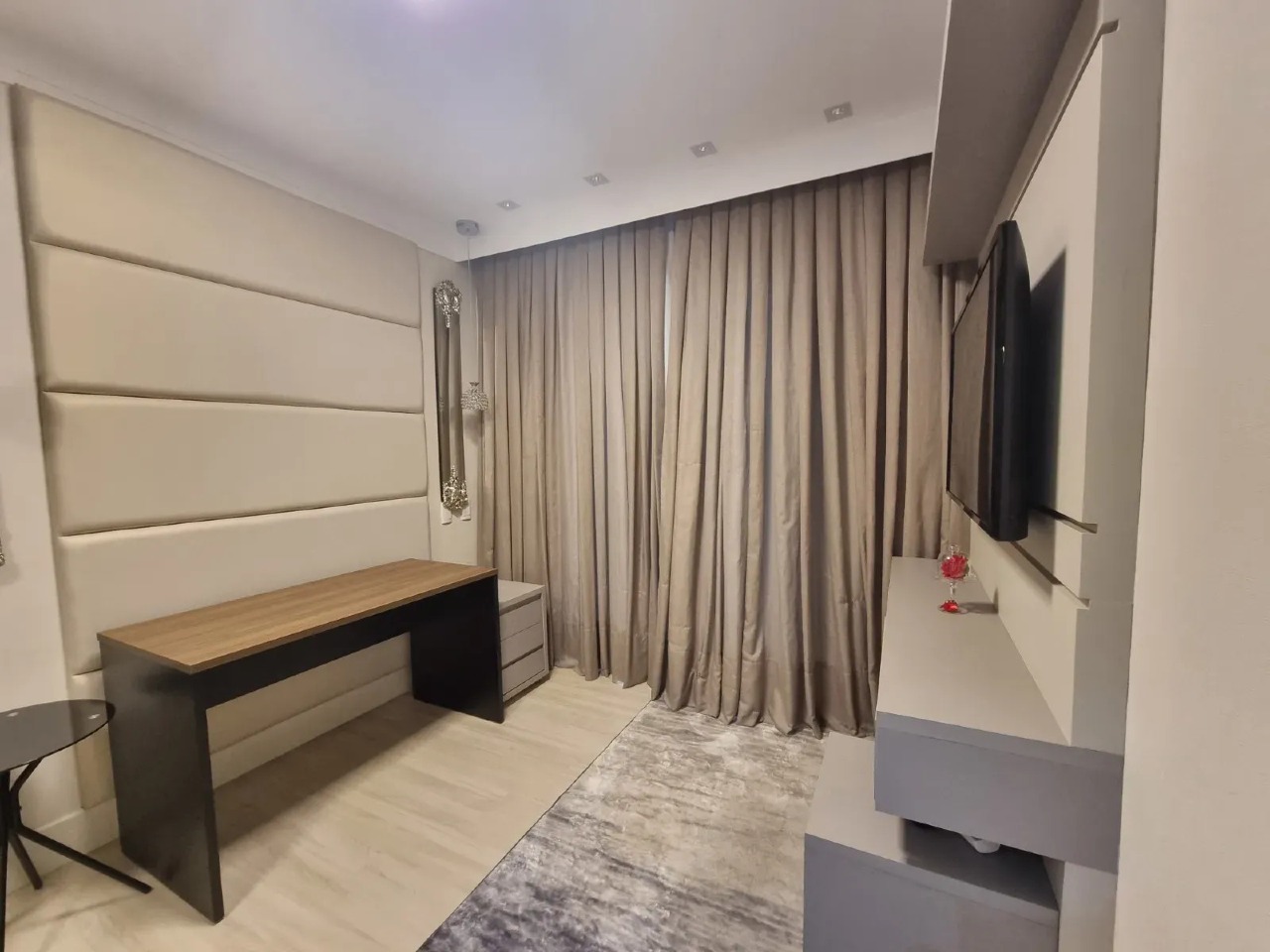Apartamento 3 suítes no Centro de Balneário Camboriú — 2 vagas, mobiliado, lazer completo - Foto 29 de 30