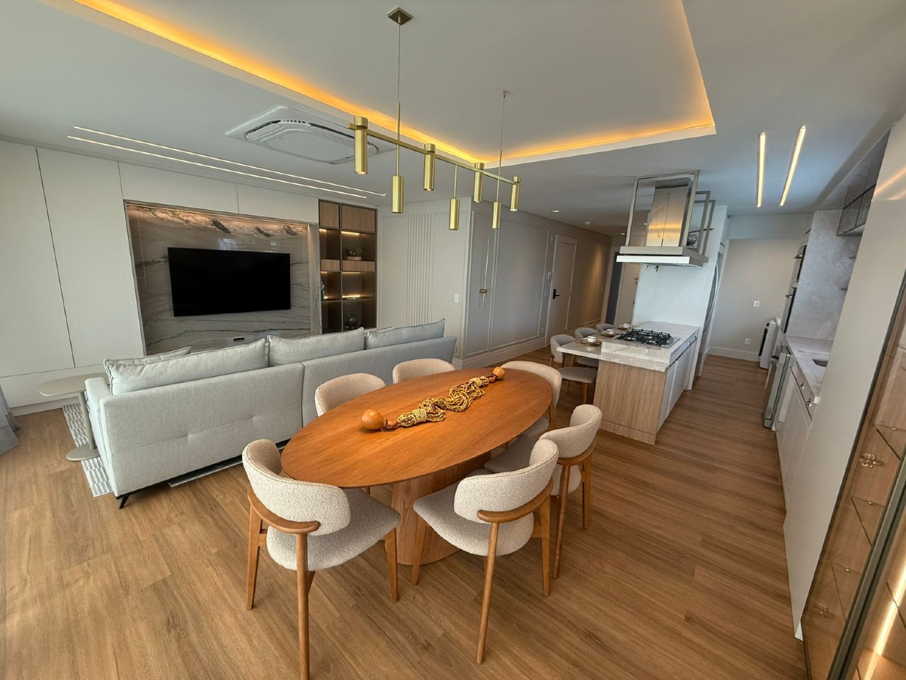 Apartamento 3 suítes, 3 vagas, mobiliado, Pioneiros, Balneário Camboriú - Foto 6 de 28