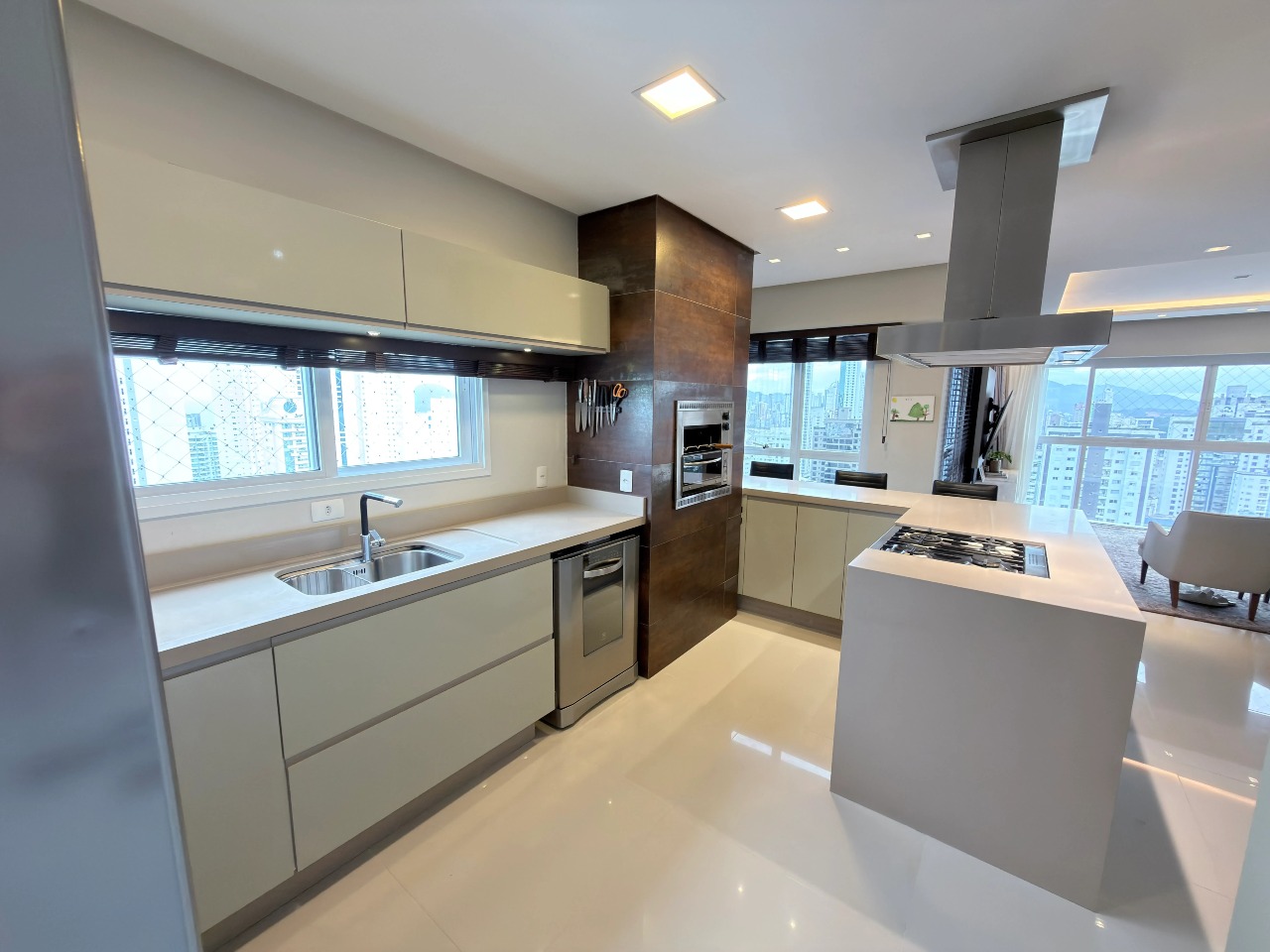 Apartamento 3 suítes, 3 vagas, 177m², Balneário Camboriú - Pioneiros - Foto 13 de 30