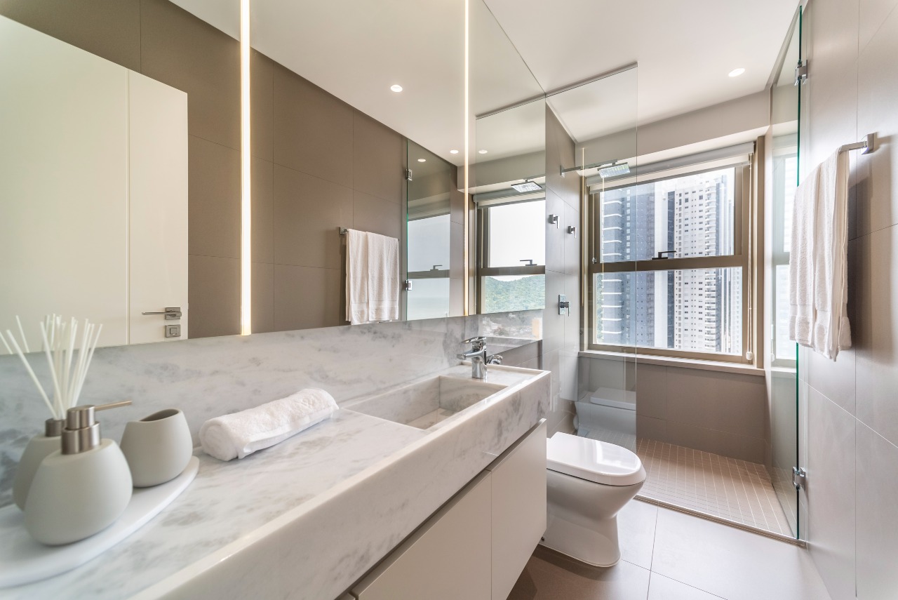 Yachthouse by Pininfarina: 261m² Mobiliados, 4 Suítes e Eficiência Logística na Barra Sul por R$ 11,39M - Foto 16 de 30