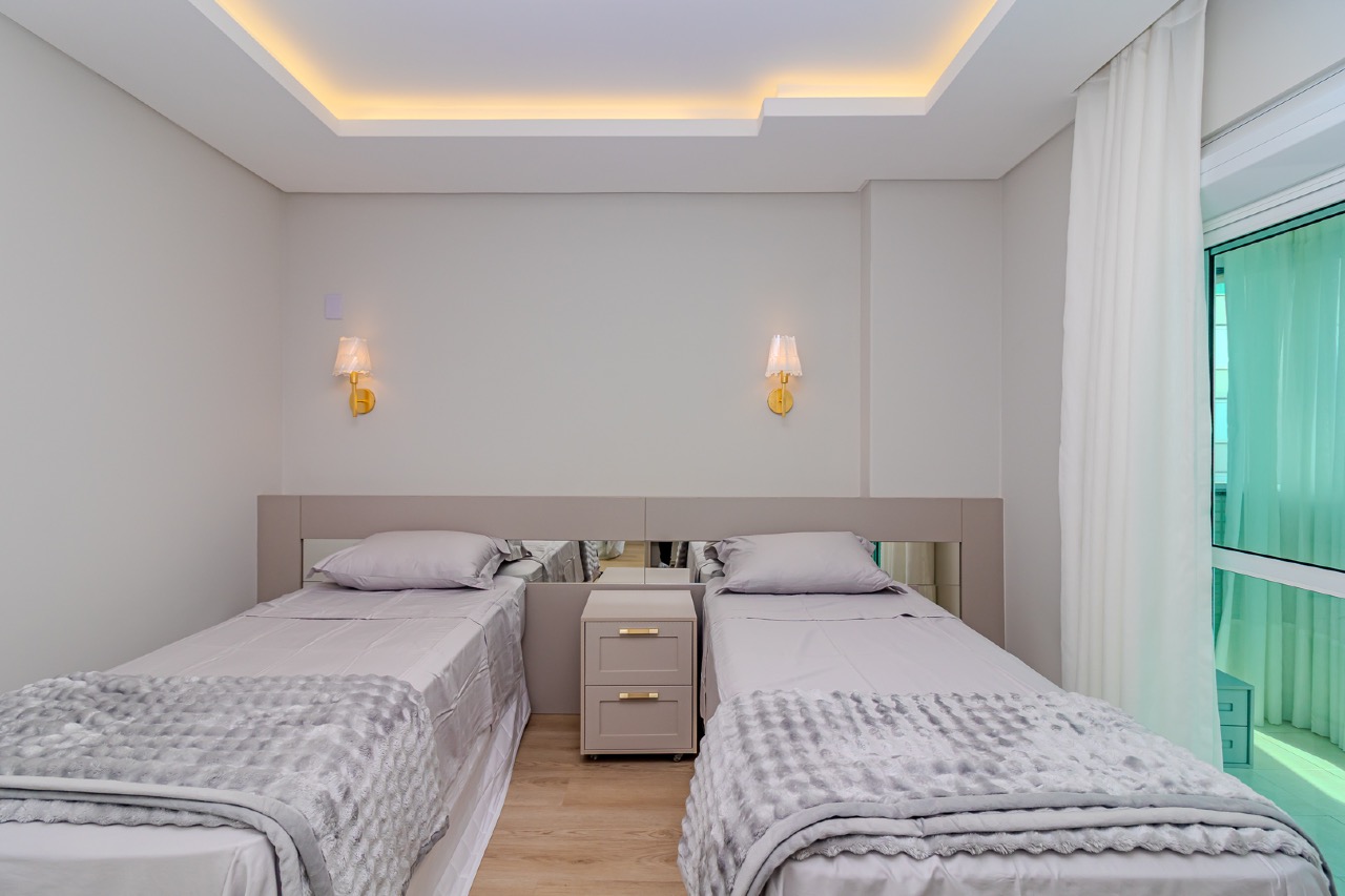 Apartamento padrão Embraed 3 suítes frente mar, totalmente reformado à venda no Villa Cora em Balneário Camboriú - Foto 16 de 36