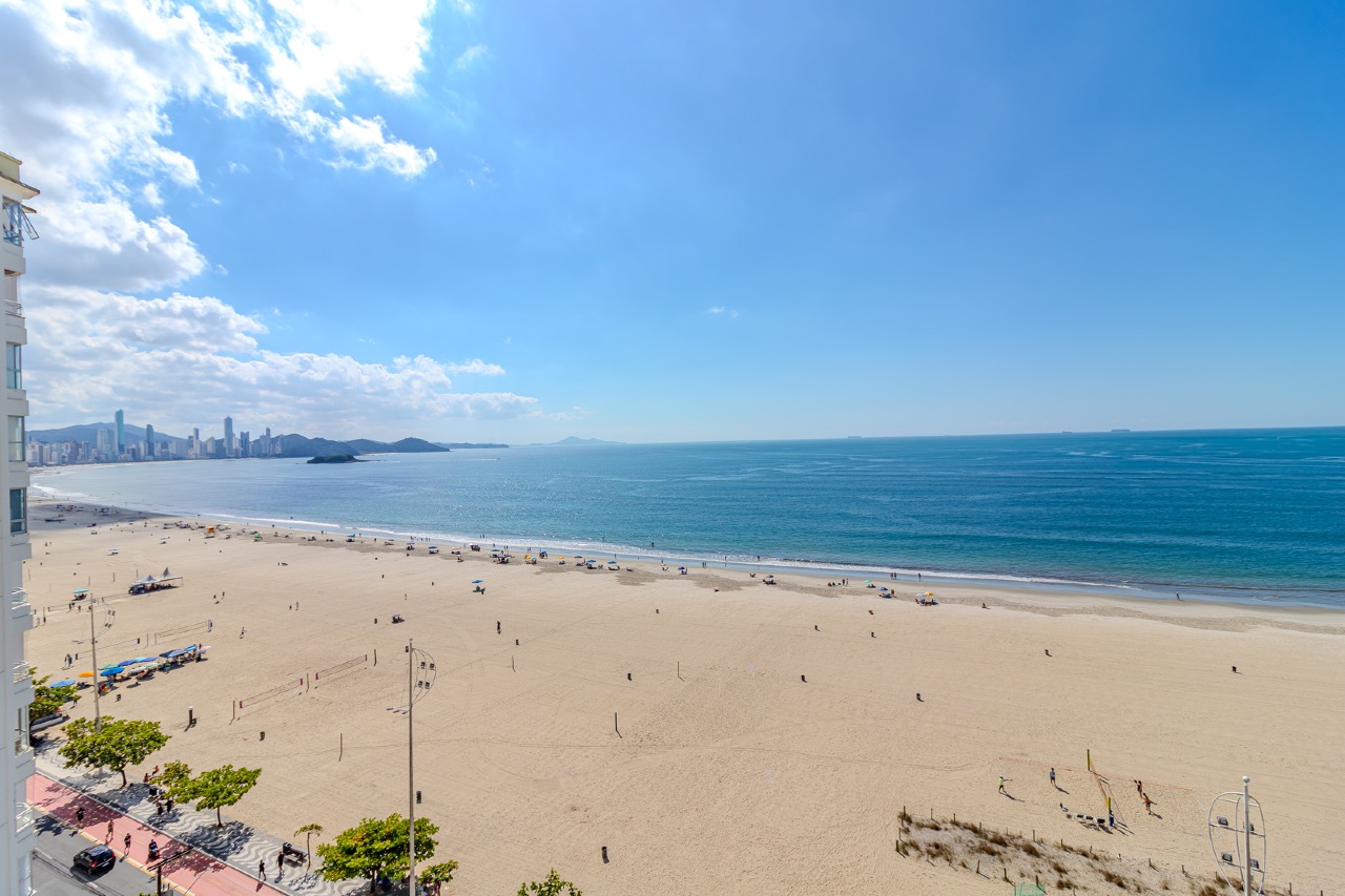 Apartamento padrão Embraed 3 suítes frente mar, totalmente reformado à venda no Villa Cora em Balneário Camboriú - Foto 5 de 36
