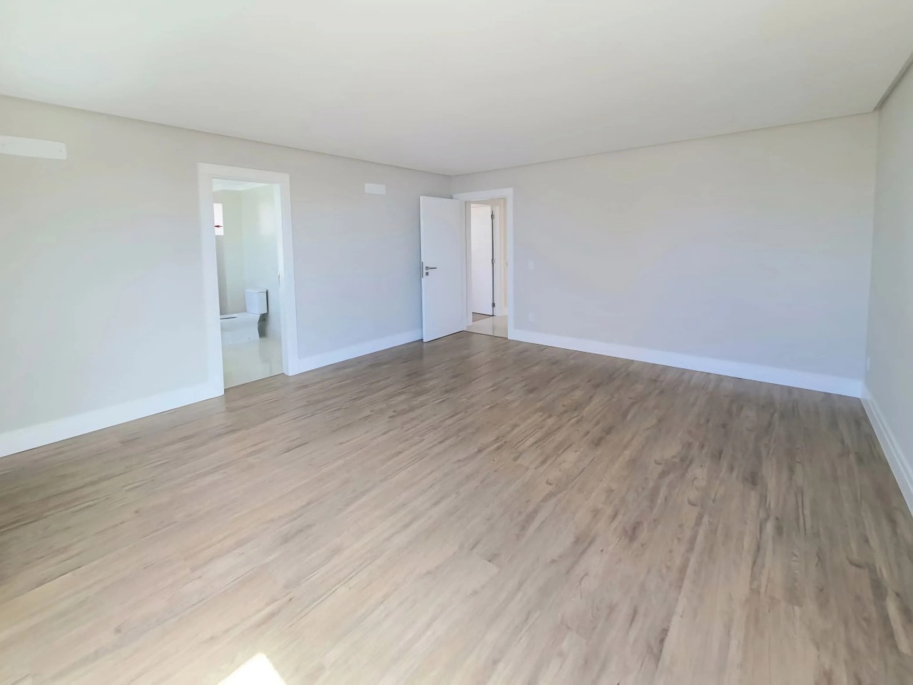 Apartamento 4 suítes à venda no Edifício Eleganza Tower no Centro de Balneário Camboriú - Foto 6 de 11