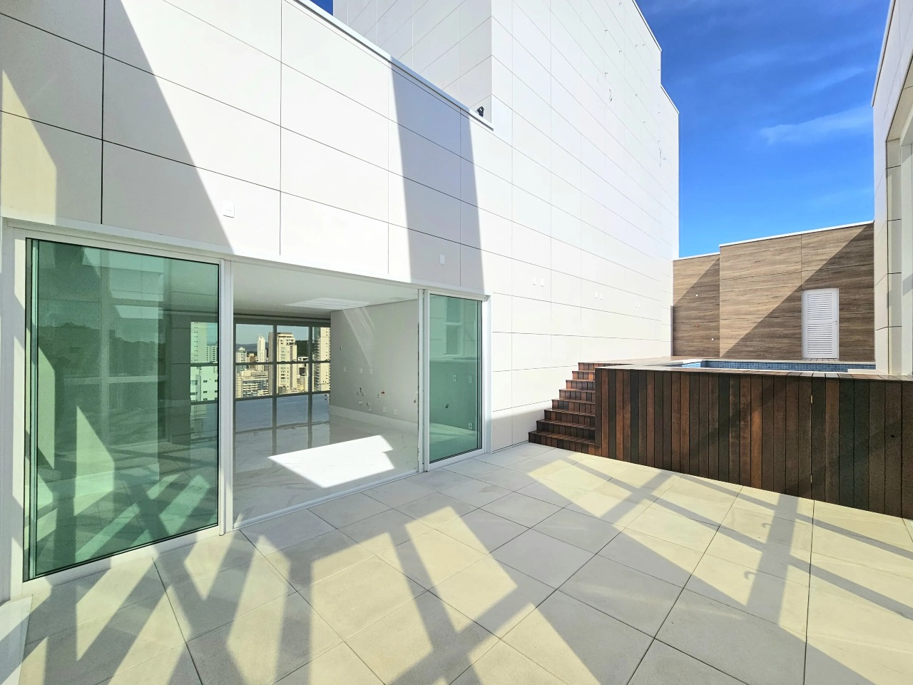 Apartamento 4 suítes à venda no Skyline no Centro de Balneário Camboriú - Foto 10 de 21