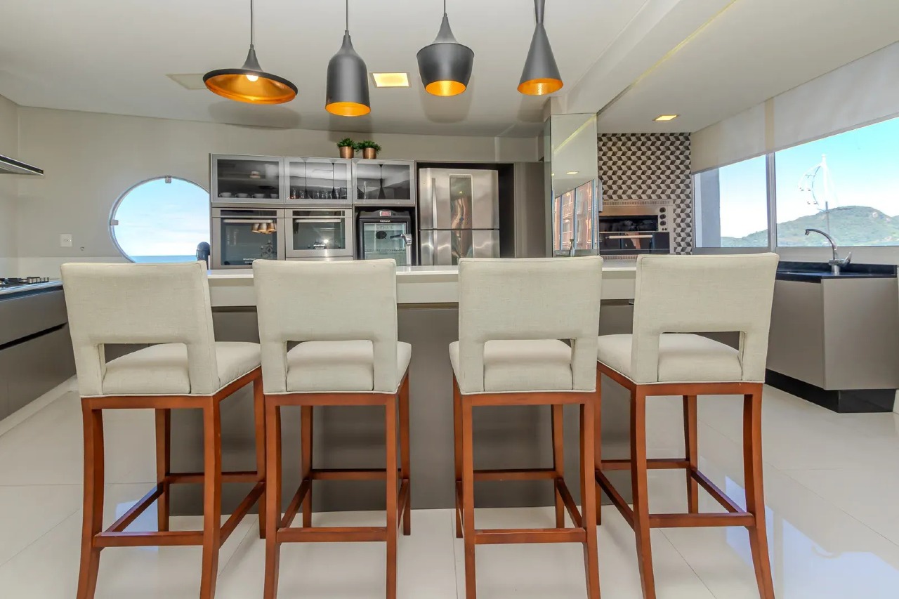 Apartamento 3 suítes mobiliado de 200 m² no Centro, Balneário Camboriú - Foto 11 de 30