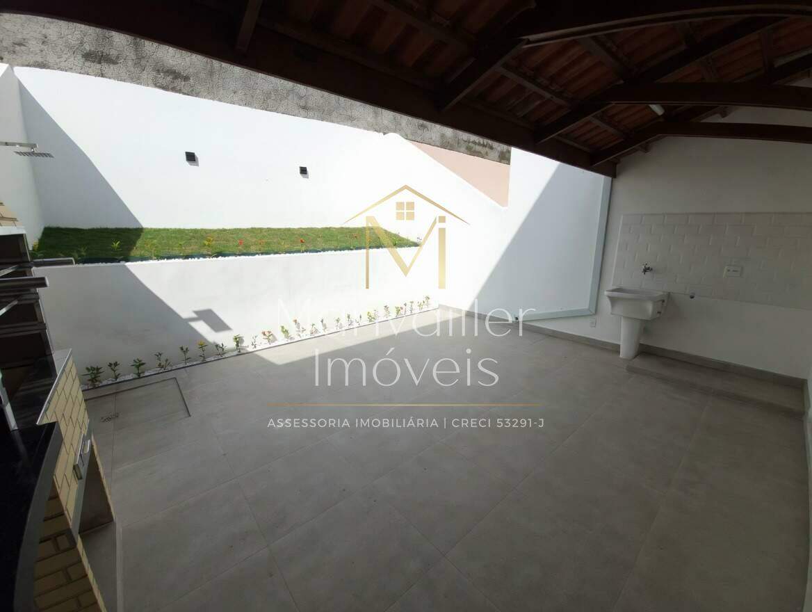 Casa à venda no Vossoroca: 