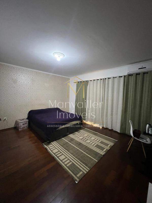 Casa à venda no Jardim Simus: 
