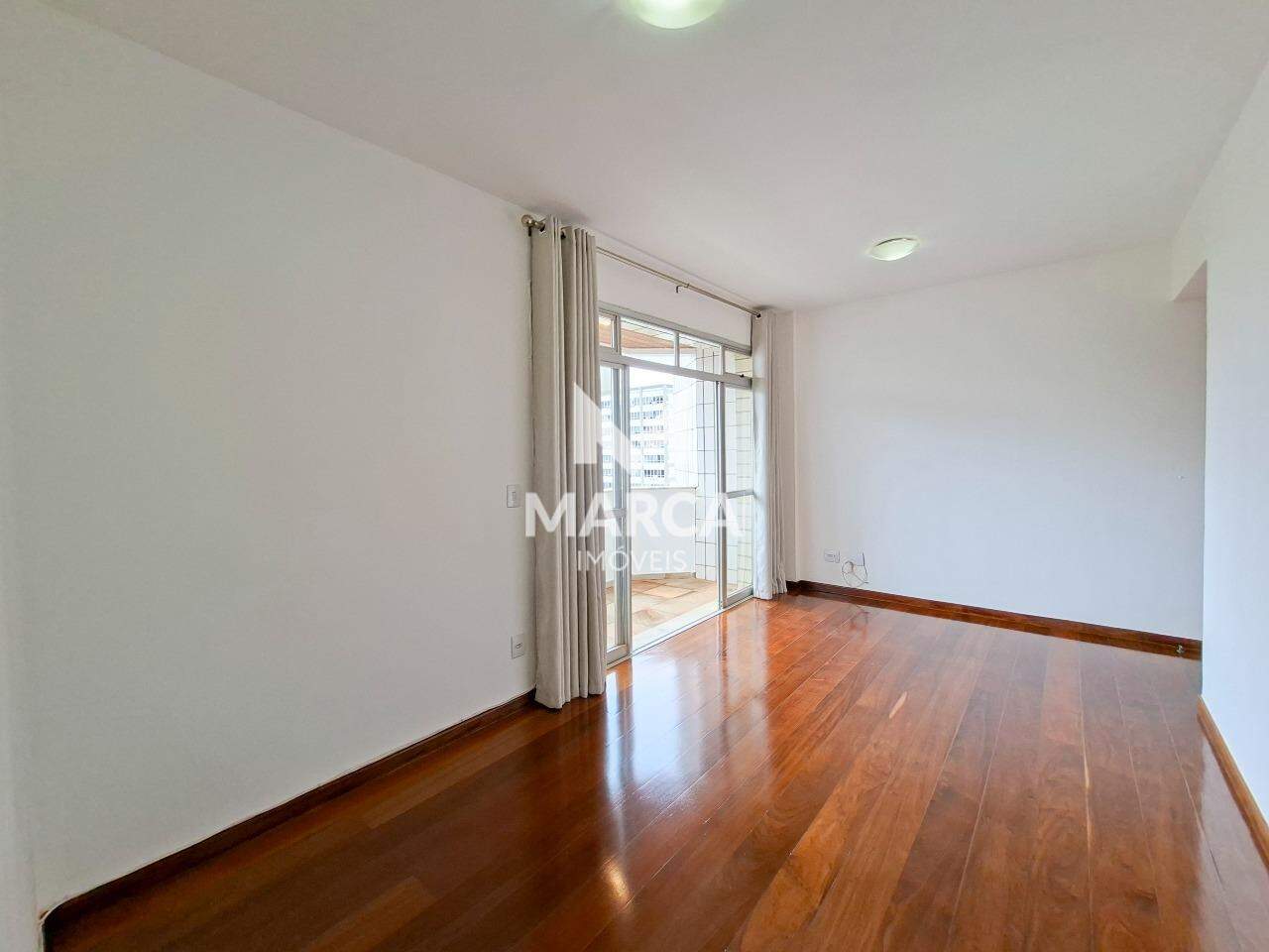 Apartamento para aluguel no Funcionários: