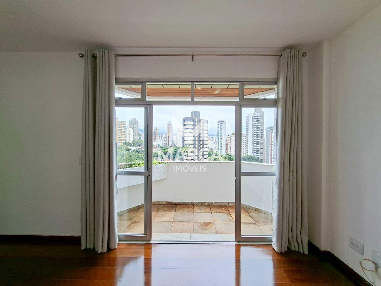 Apartamento para aluguel no Funcionários: