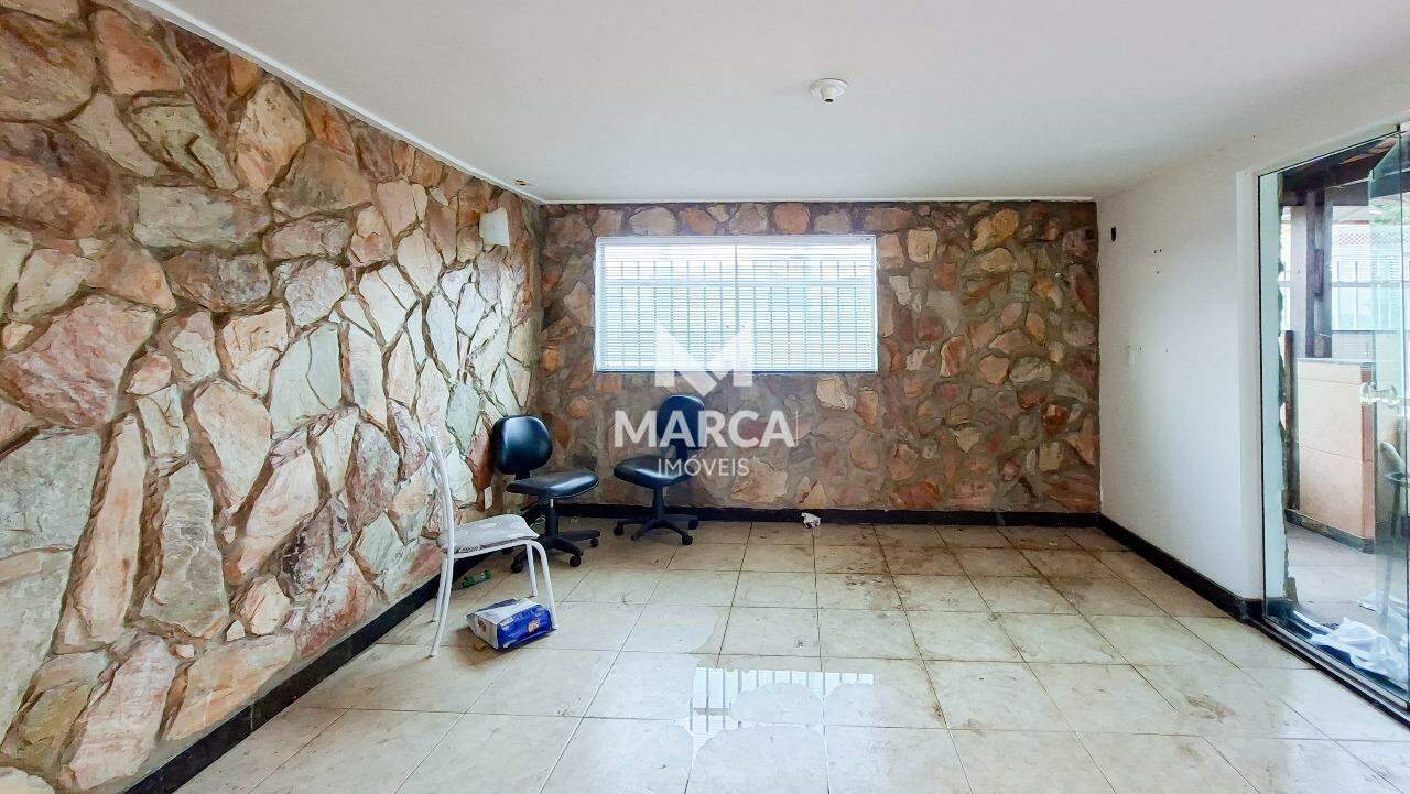 Cobertura para aluguel no Santa Lúcia: