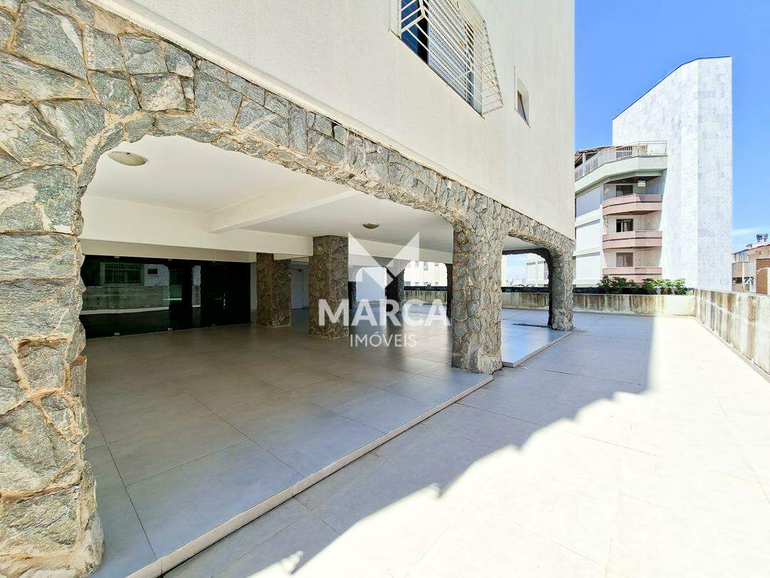 Cobertura para aluguel no Grajaú: 