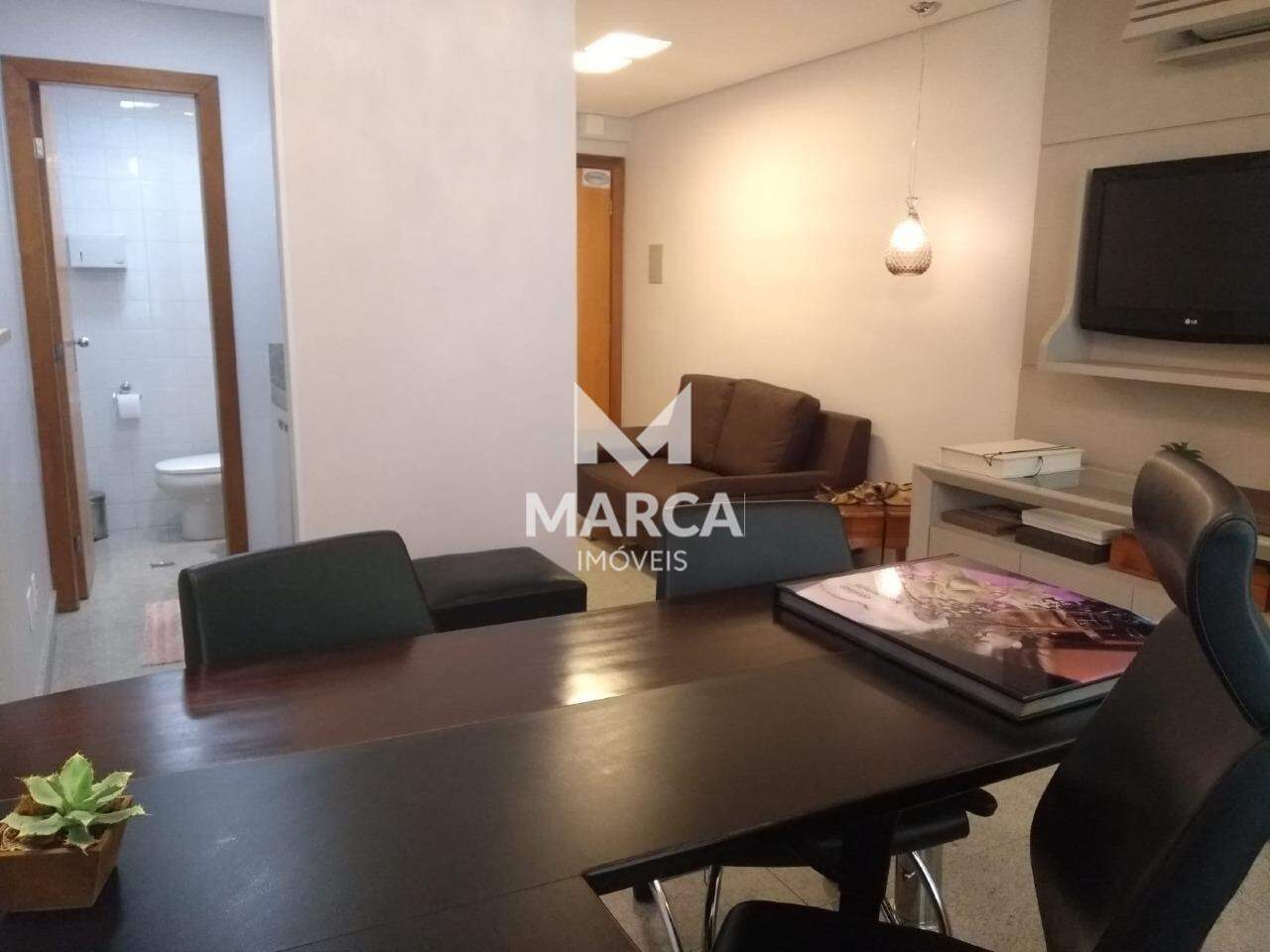 Sala para aluguel no Santa Lúcia: