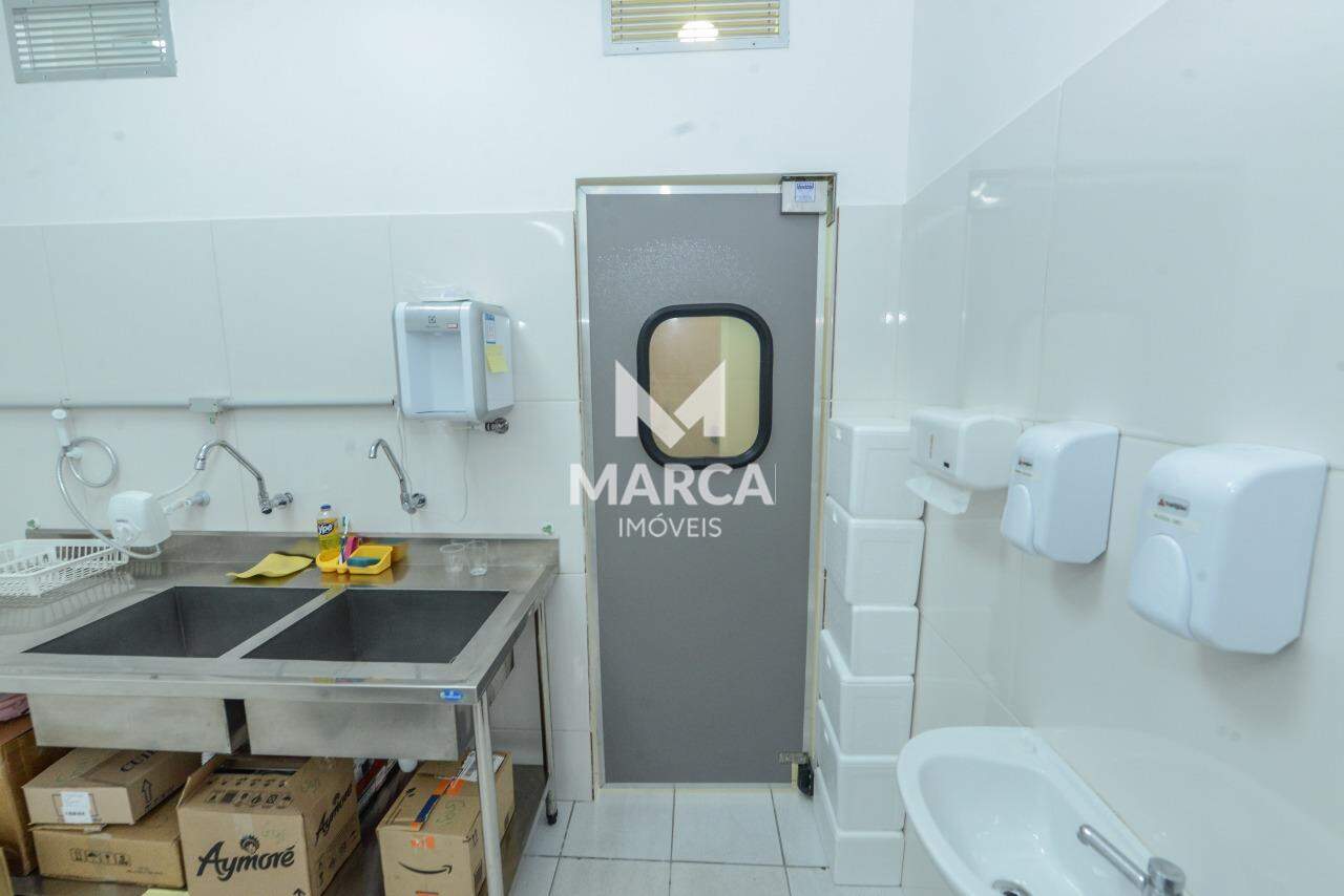 Loja para aluguel no Vila Paris: 