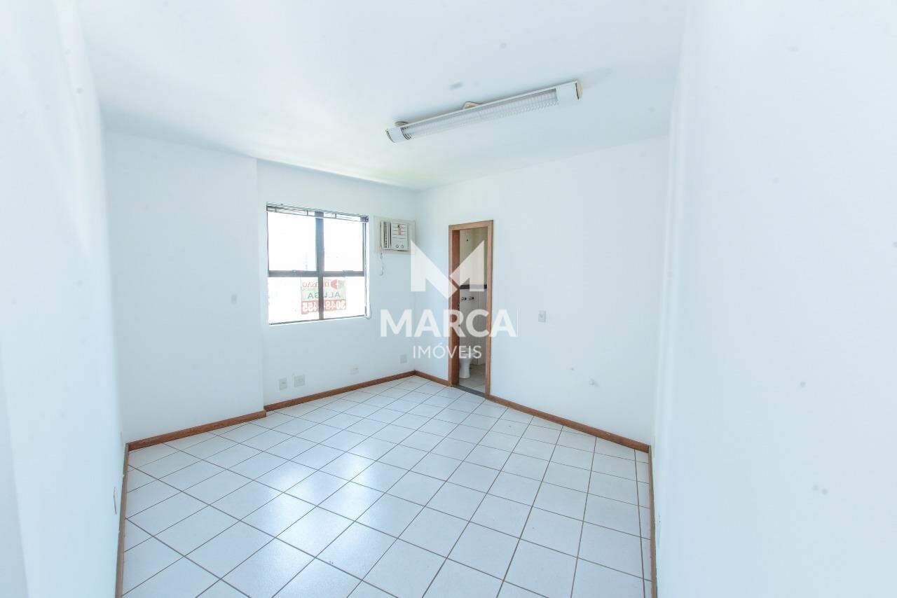 Sala para aluguel no São Lucas: