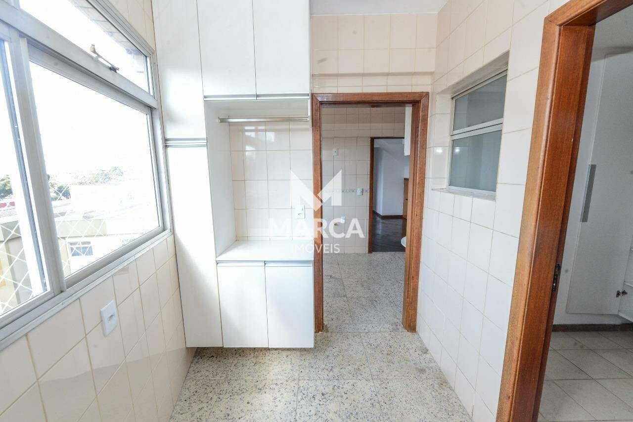 Cobertura para aluguel no Caiçaras: 