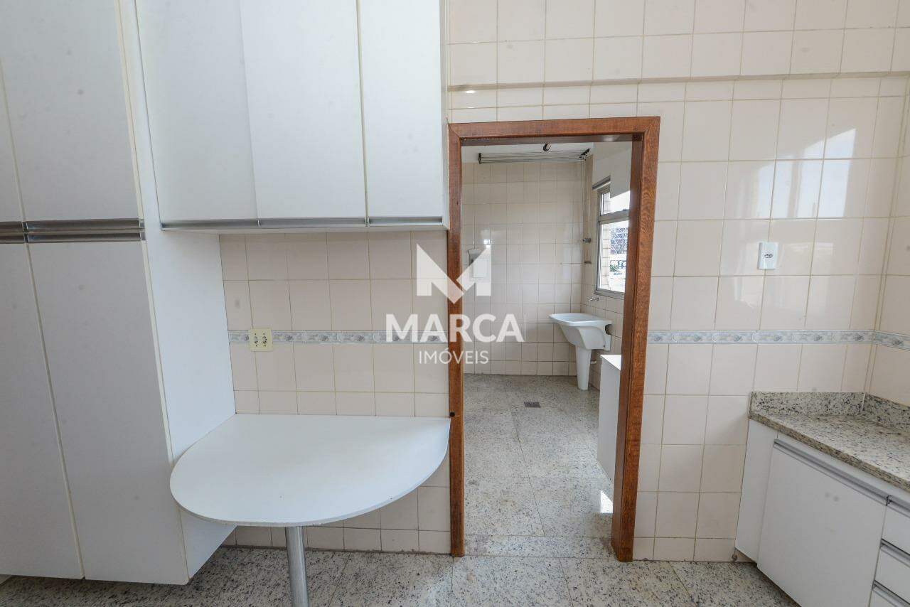 Cobertura para aluguel no Caiçaras: 