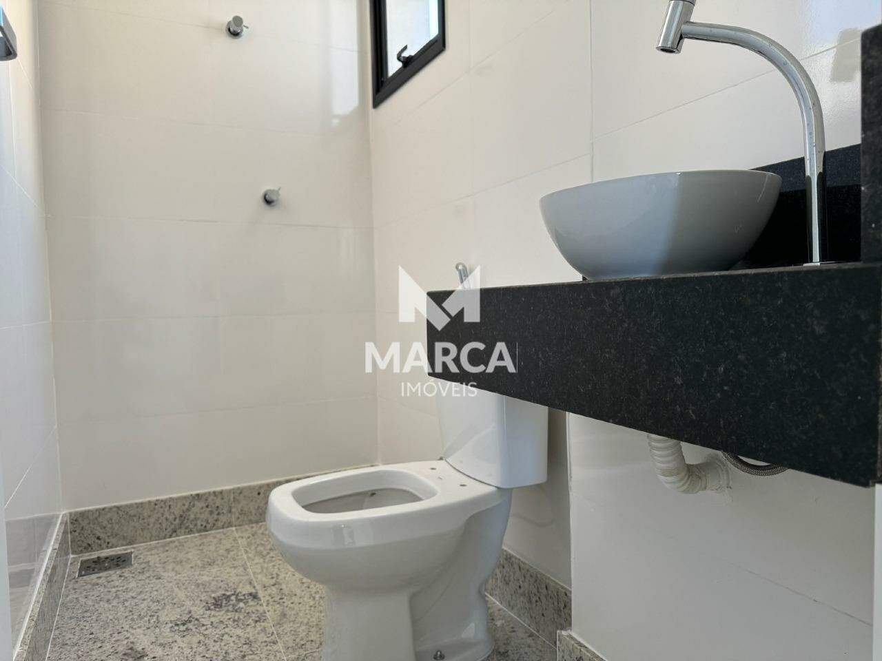 Cobertura para aluguel no Lourdes: 