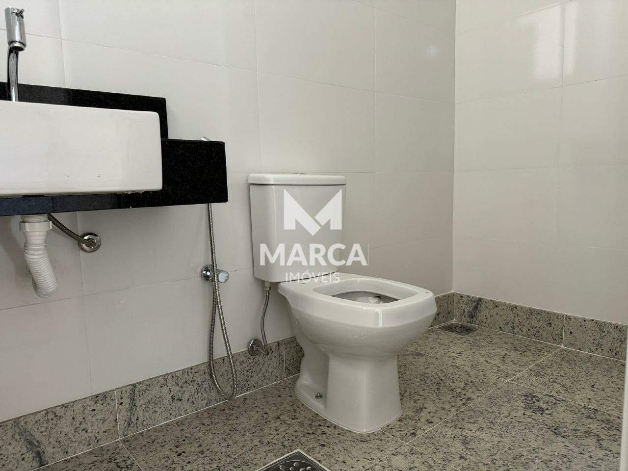 Cobertura para aluguel no Lourdes: 