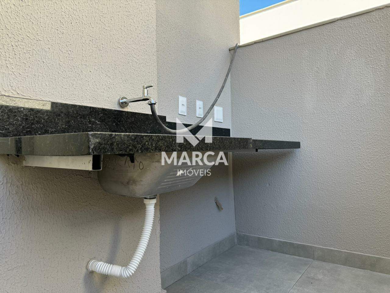 Cobertura para aluguel no Lourdes: 