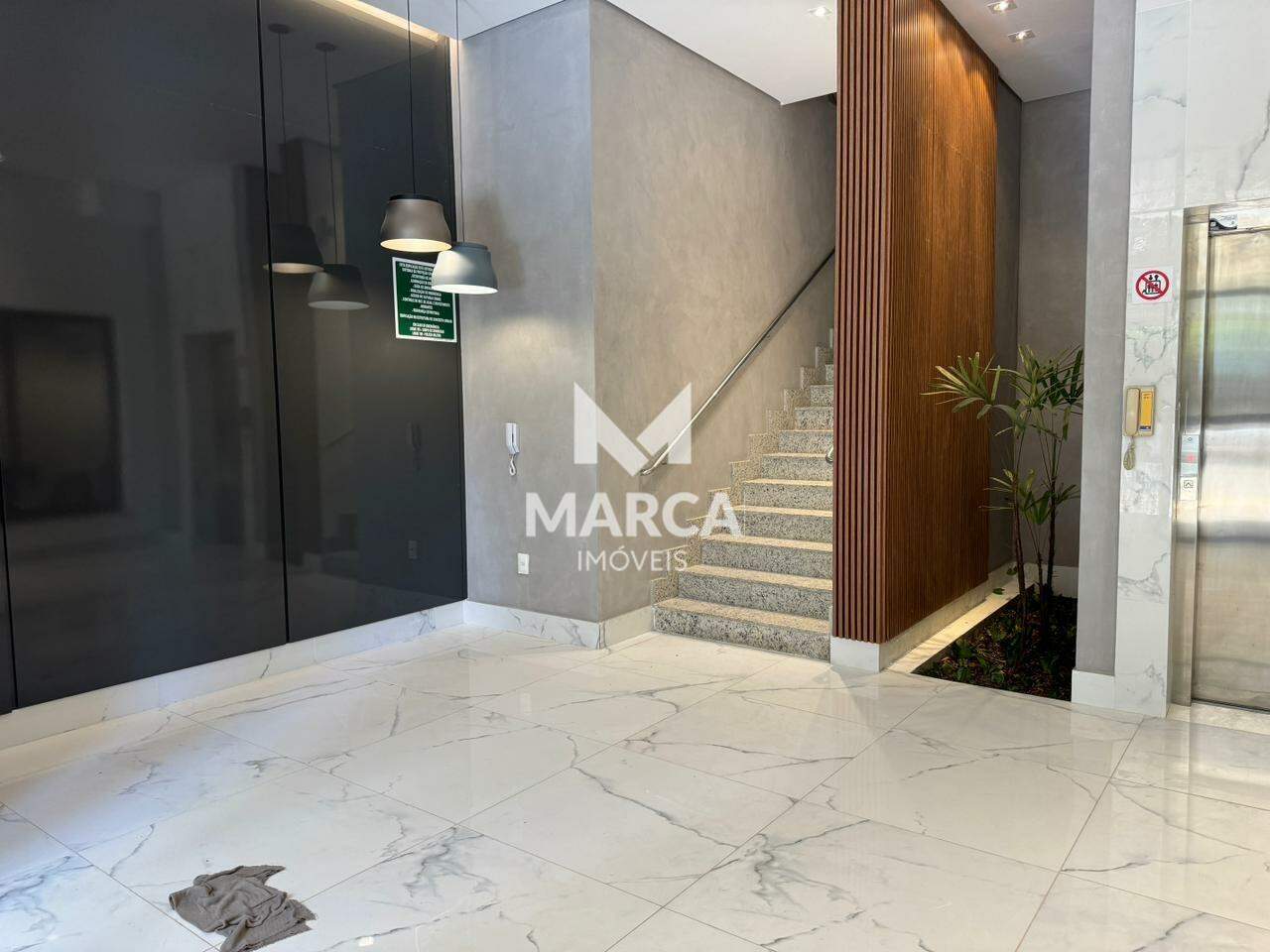 Cobertura para aluguel no Lourdes: 