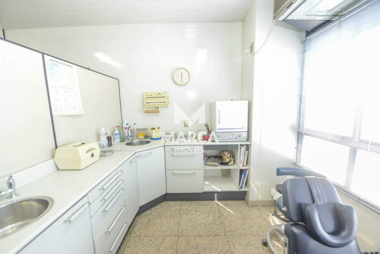 Sala para aluguel no Centro: 