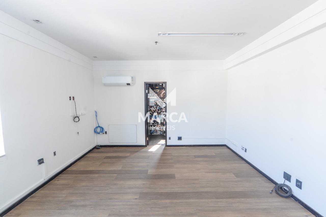 Sala para aluguel no Carmo: 