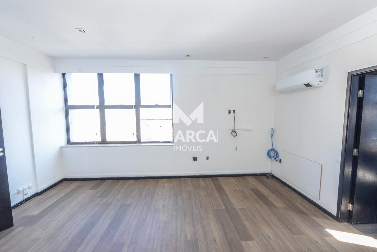 Sala para aluguel no Carmo: 