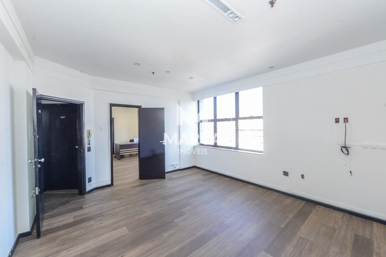 Sala para aluguel no Carmo: 