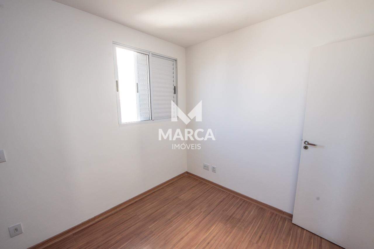 Área privativa para aluguel no Sagrada Família: